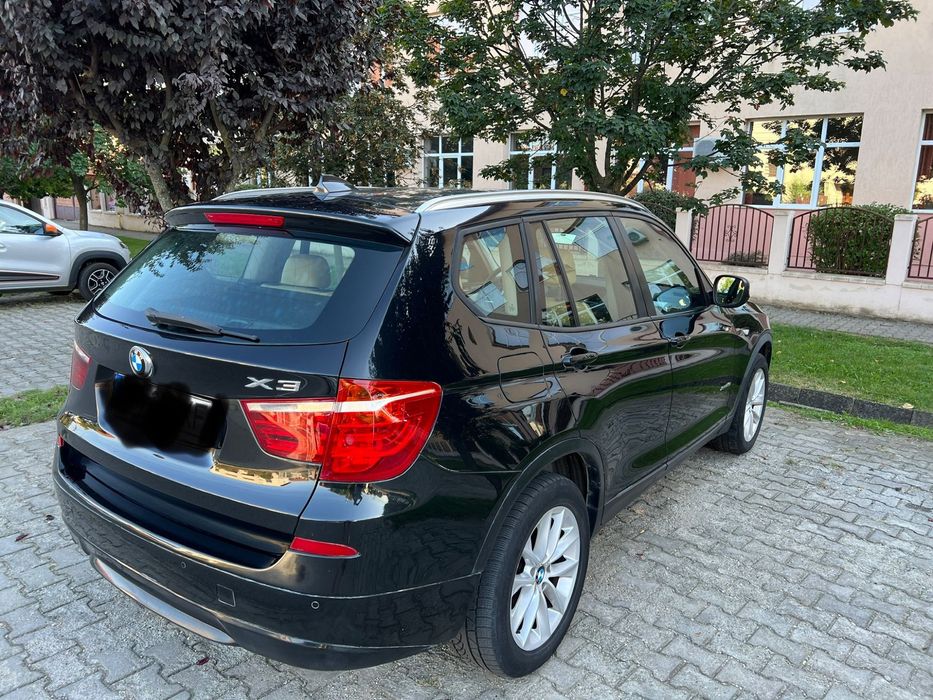 BMW X3 Vând BMW X3 impecabil automata
