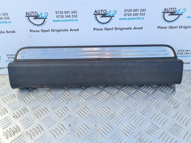 Ornament prag usa stanga fata Chevrolet Captiva facelift