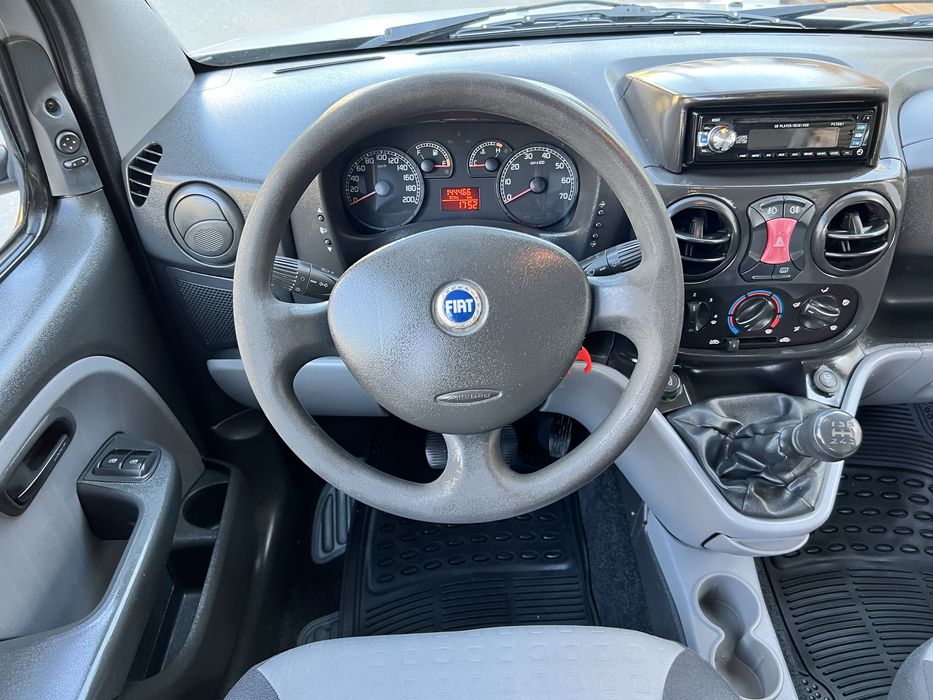 Fiat Doblo 7 Locuri  1.4 benzina 140.000 Km Unic Propietar ! Mcv