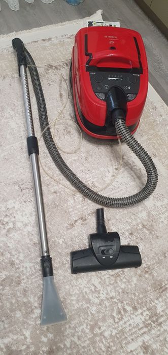 Моющий пылесос Bosch