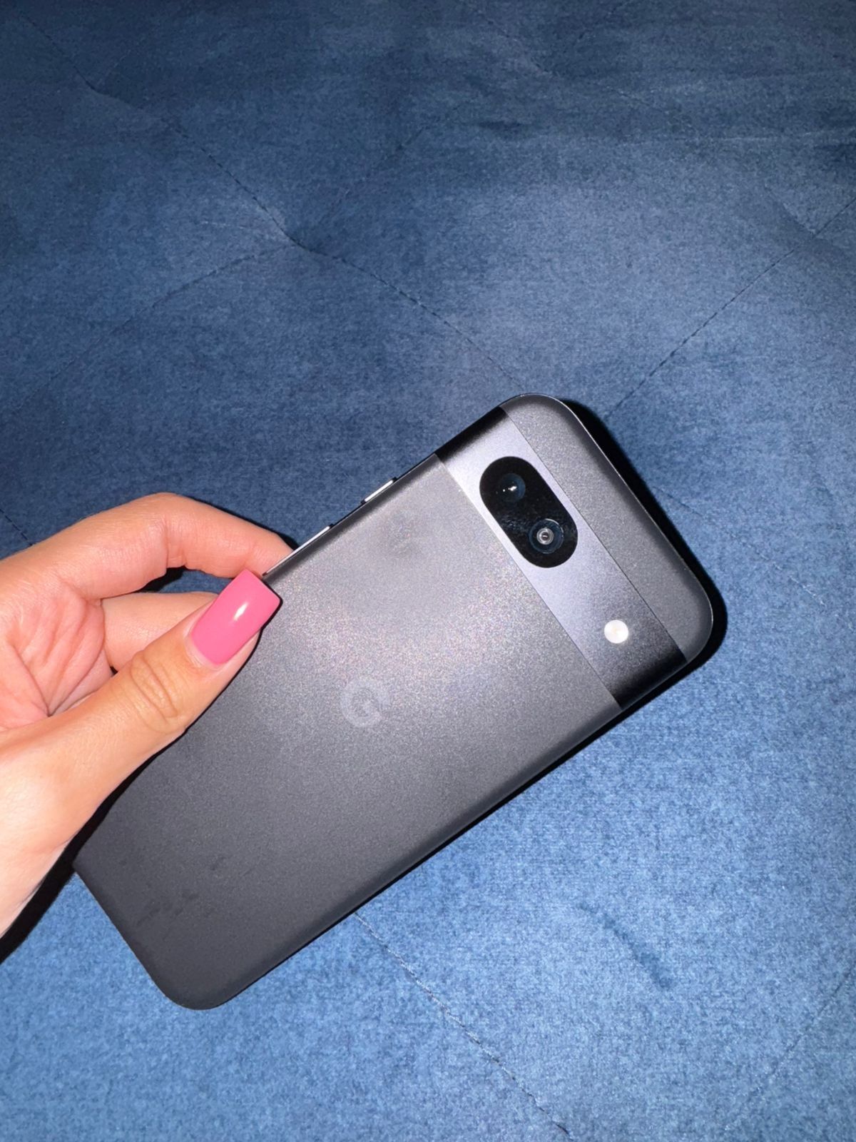 Продам телефоны Pixel 8a