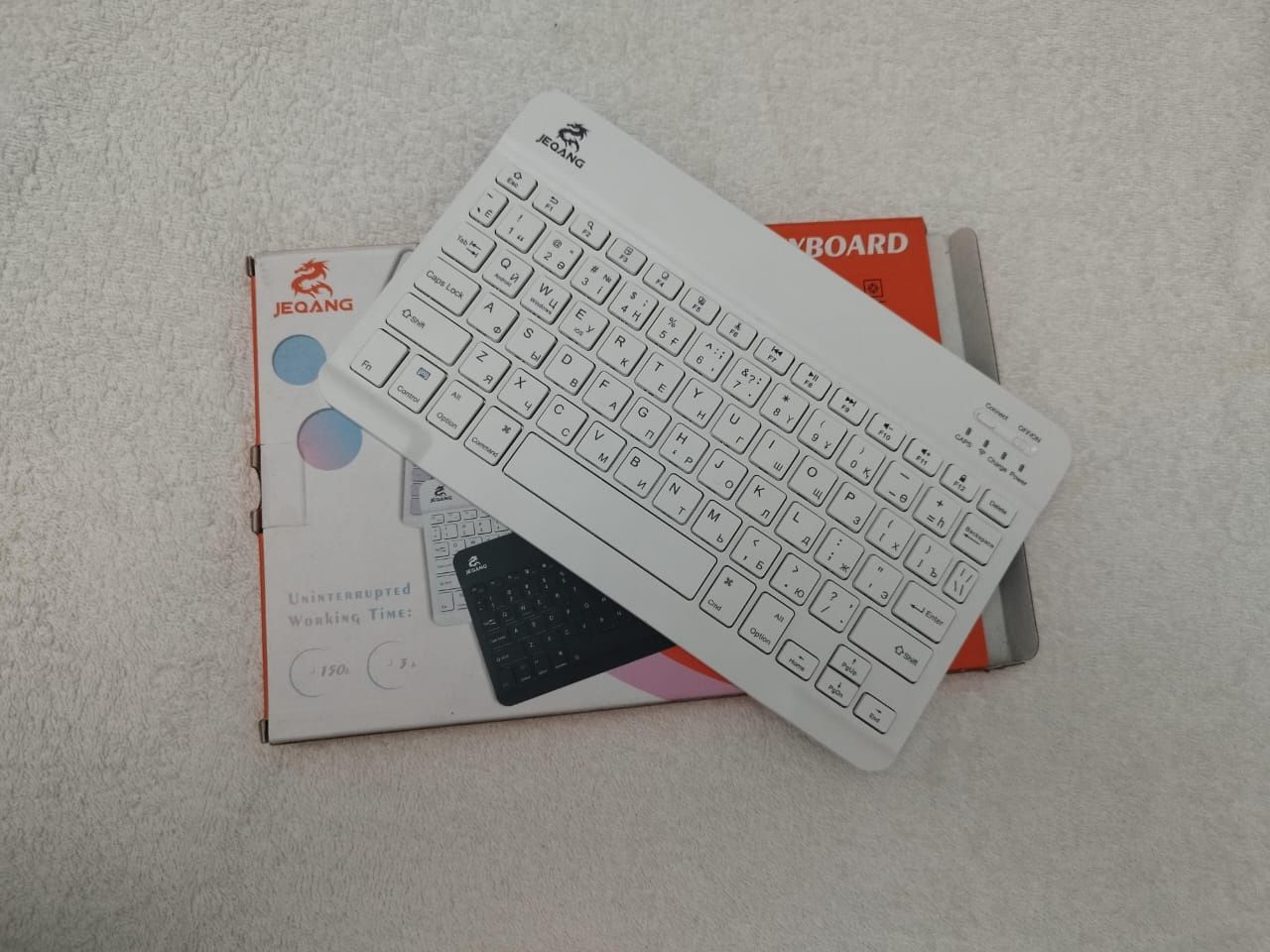 Планшет Redmi Pad SE в отличном состоянии