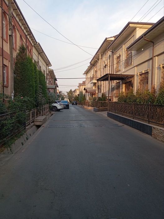 СРОЧНО!!! Продается Ипакчилик 5,7 соток Фасад 20×30 Хоналар сони 7 та