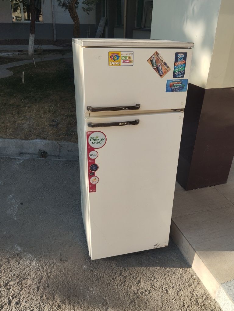 Продам холодильник