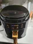 Air Fryer folosit o singura data. Nu prezintă interes.