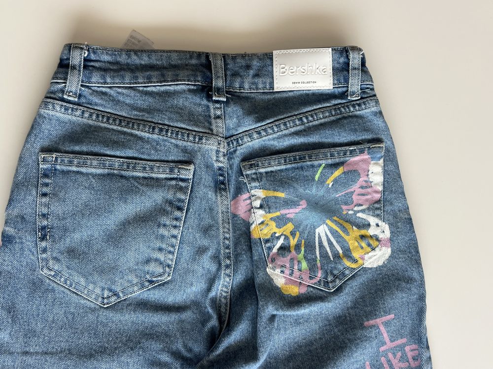 Дънки Bershka размер eur 34