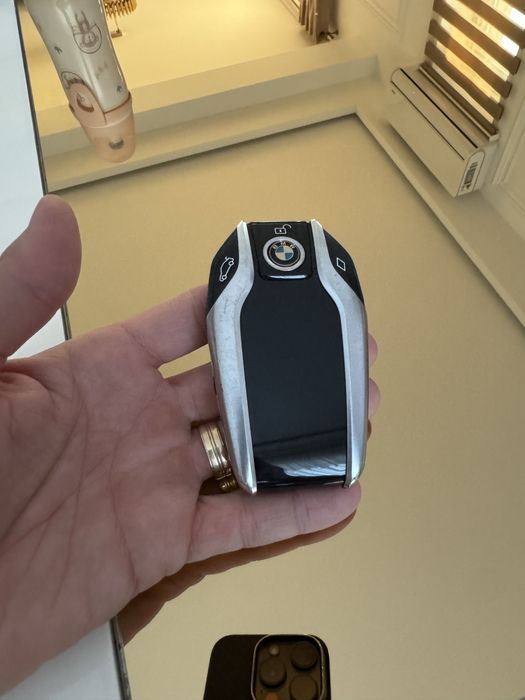 Cheie BMW Smart cu buton de parcare