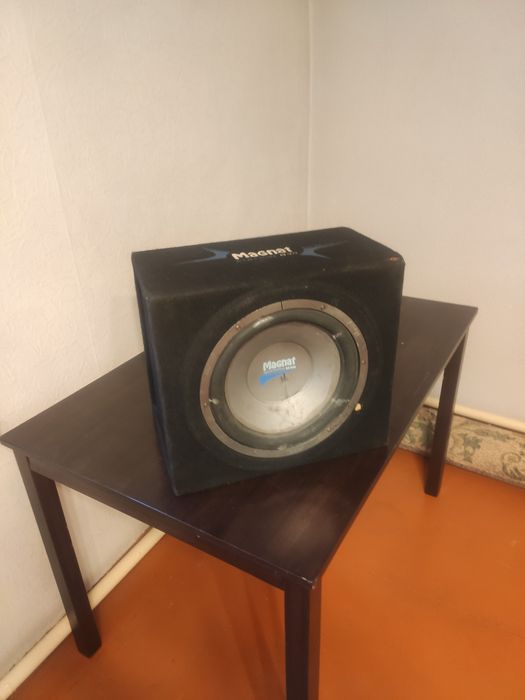 Сабвуфер Магнат б/у