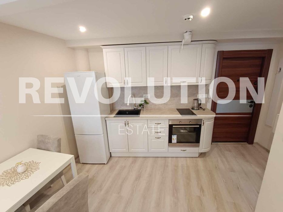 Дава се под наем Двустаен апартамент в Варна, Зимно кино Тракия - 60 кв.м за 580 € - Снимка #1