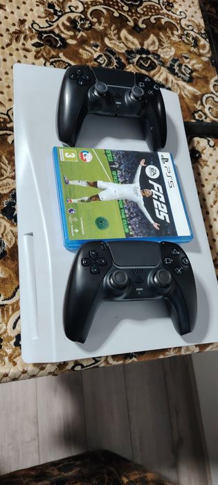 PS 5 Disk Edition + Căști AQIRYS CADOU