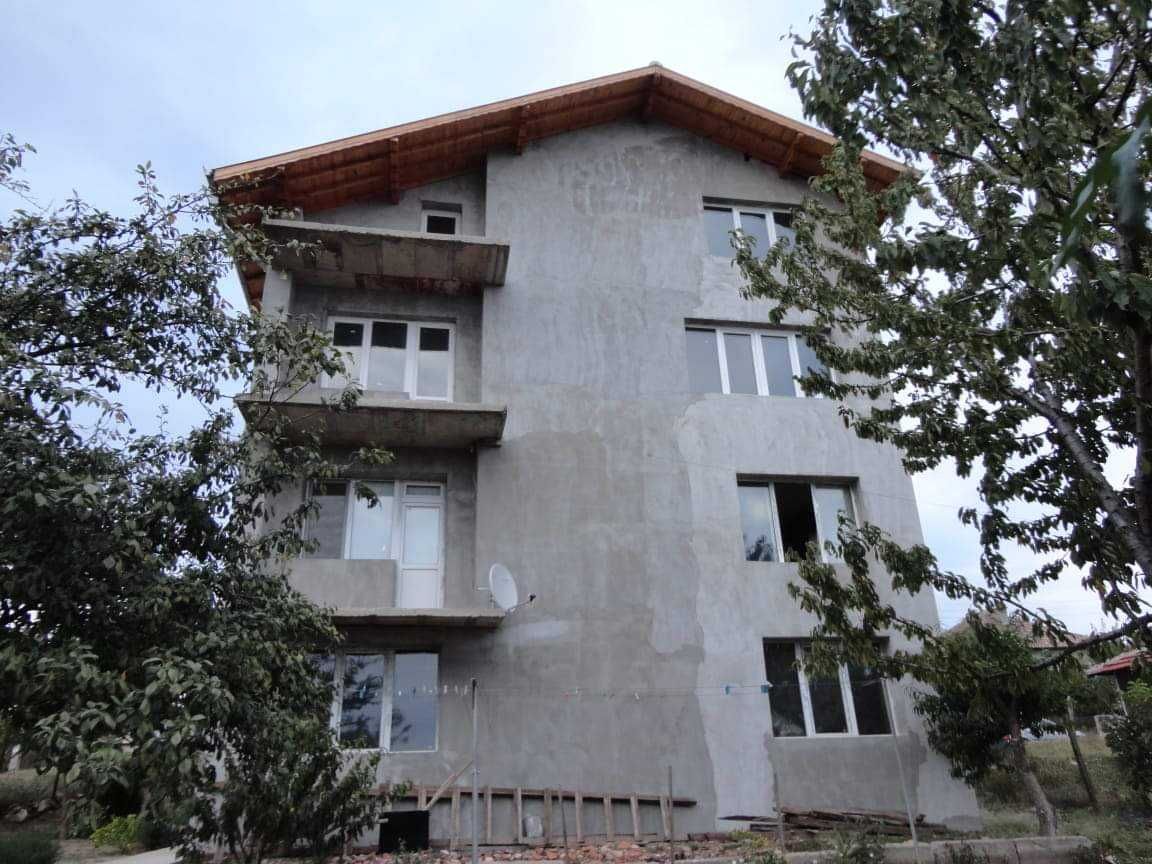 Продавам къща в Оряхово, обл. Враца