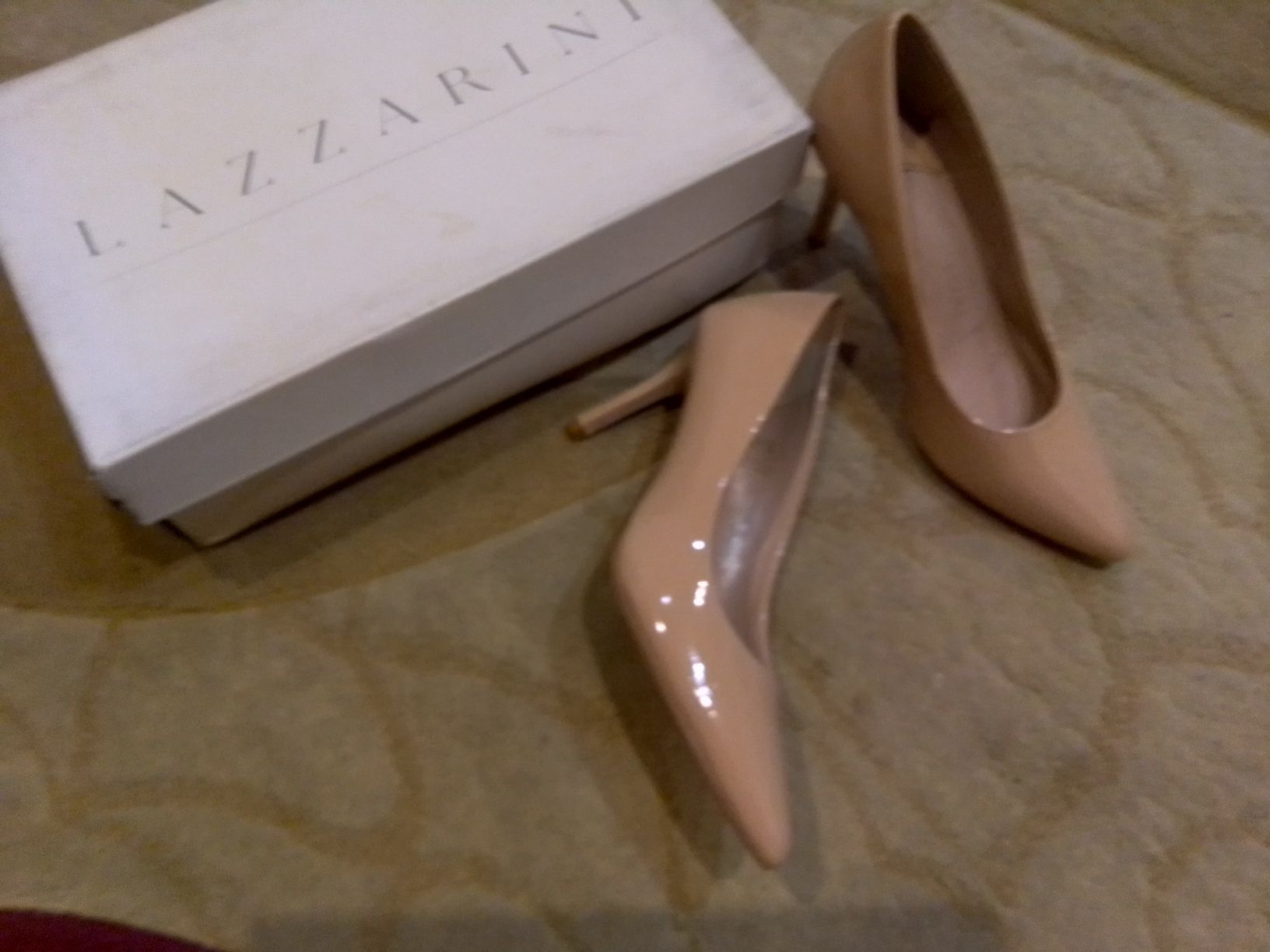 Pantofi din piele lacuita Lazzarini Nr 37