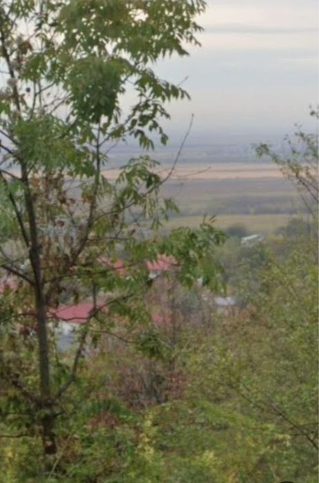 Teren cu casa batraneasca