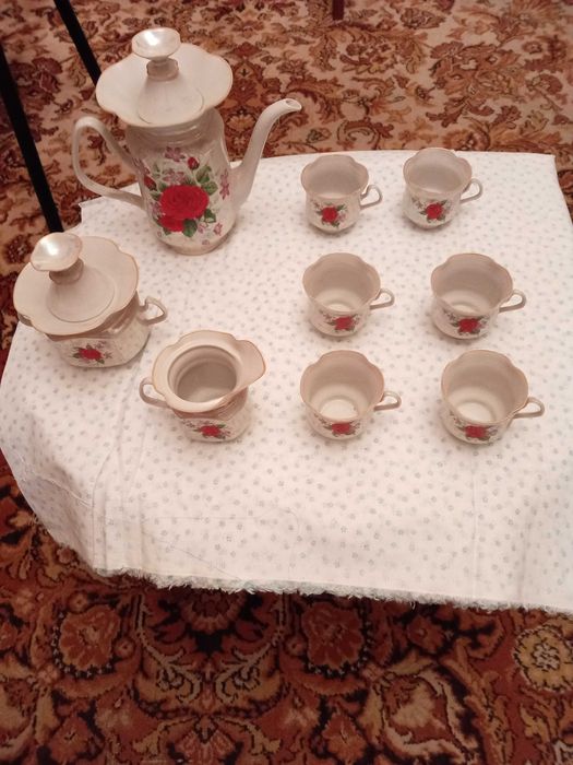 Чайный сервиз на 6 персон