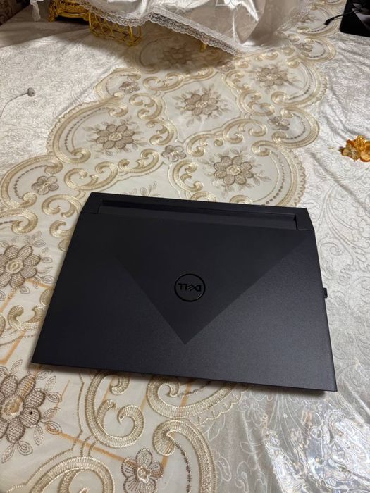 Продам игровой ноутбук Dell g15 5511 в хорошем состоянии