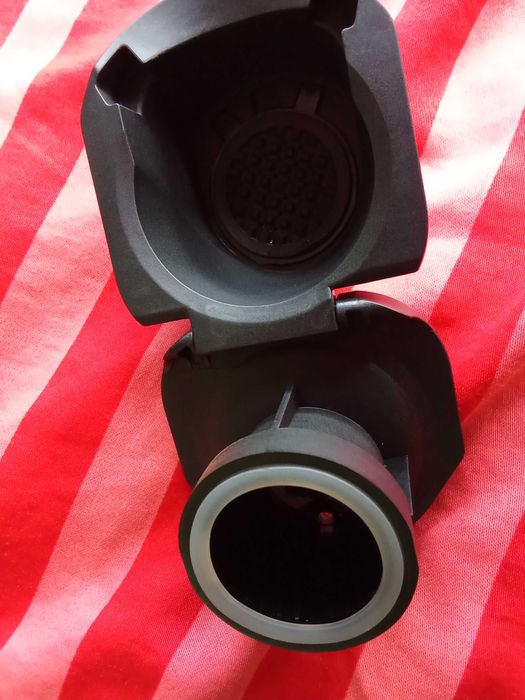 Адаптор Nespresso към Dolce Gusto, за Dolce Gusto машини