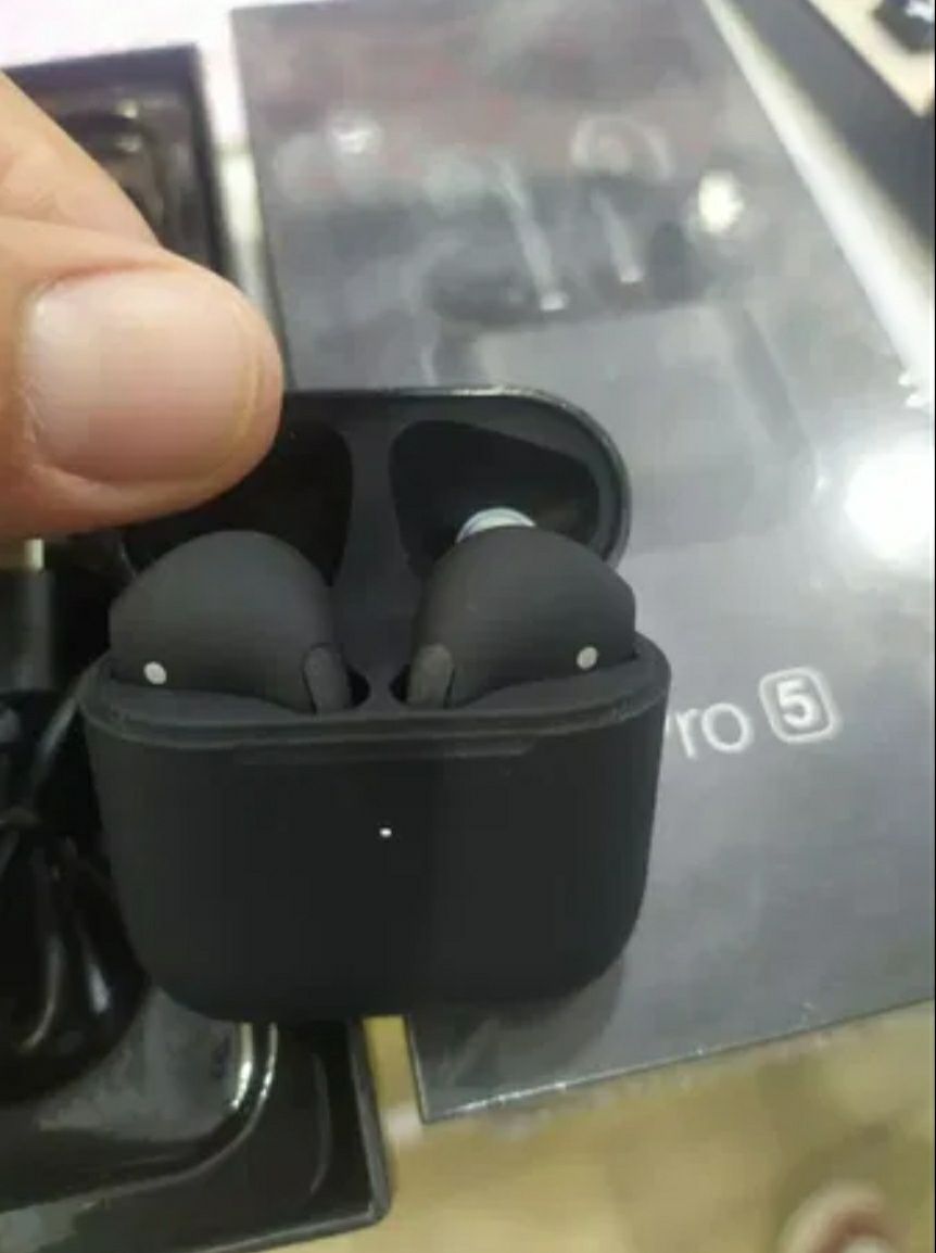 Airpods pro 5  Black mativiy yangi ishlatilmagan