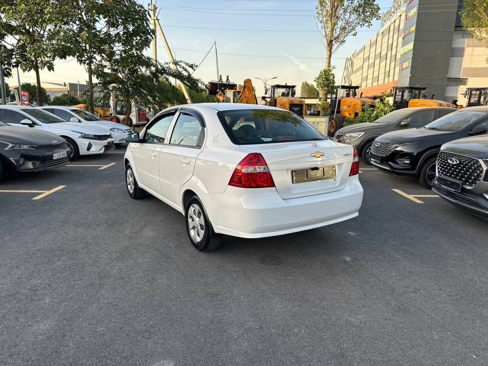 Chevrolet Nexia 3 MT