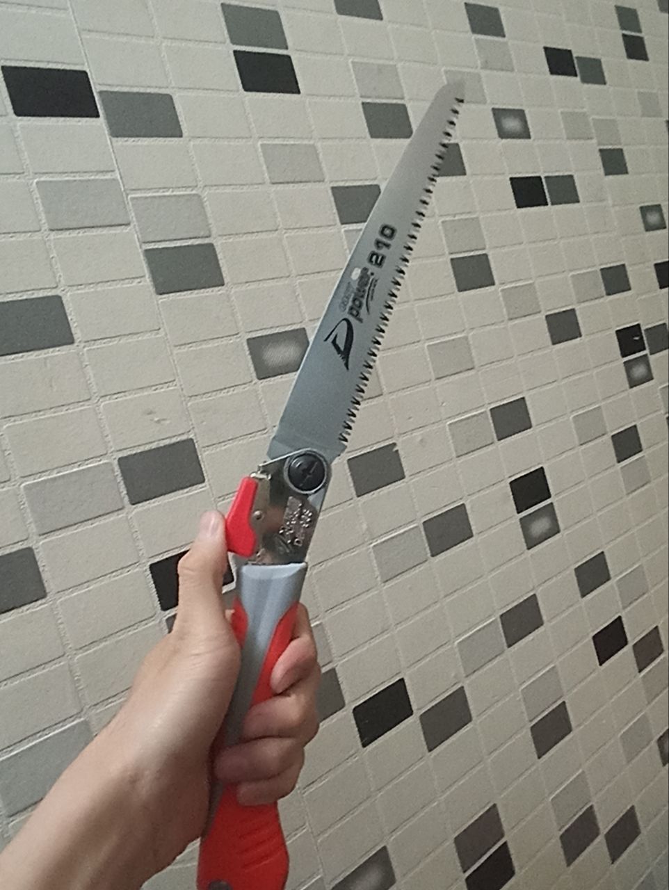 Продам ручную пилу