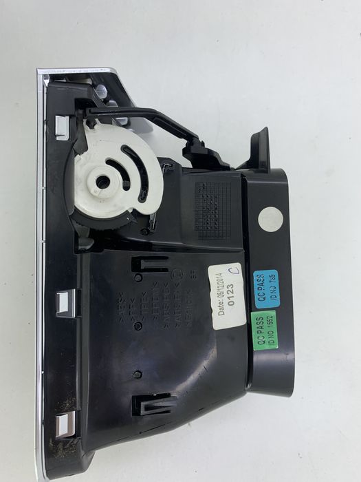 Dezmembrez Grila aerisire dreapta de pe Peugeot 508 2014-2018