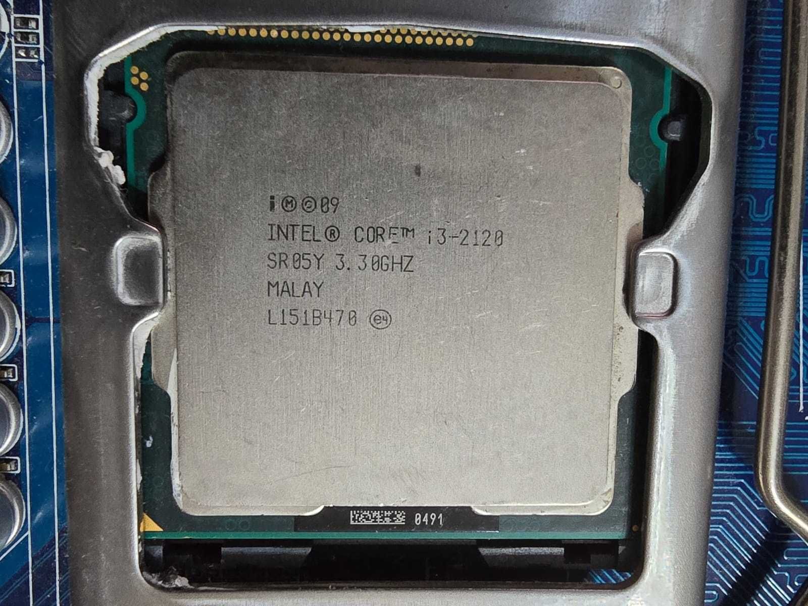 Placa de baza GIGABYTE GA-H67M-D2-B3, LGA 1155 + Procesor I3 2120