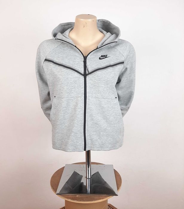 Nike Tech Fleece Windrunner - Оригинално дамско горнище размер S