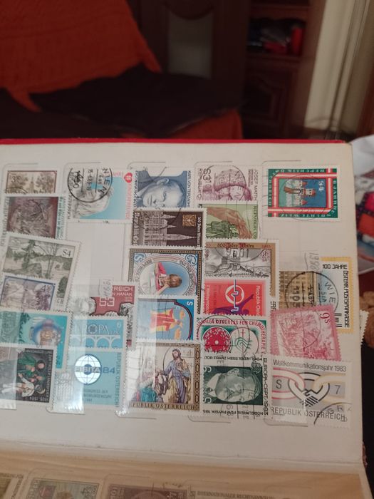 Vând urgent timbre românești și straine