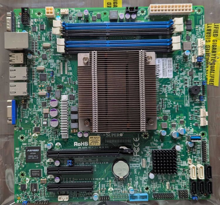 Placa baza server Supermicro cu procesor Xeon E3-1231 v3
