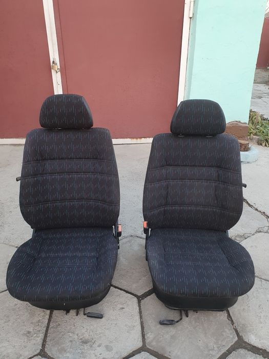 Срочно продам сиденья но гольф 3