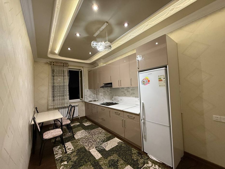 Сдаётся 2х ком кв люкс на Шаумяна ор. Рустам шурпа!!!