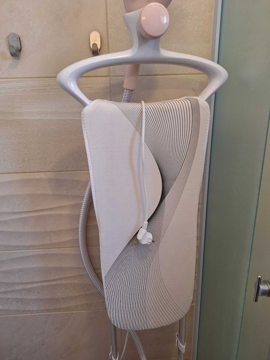 Philips ComfortTouch 1.8 l, 2000 W, 5 setari abur, FlexHead, Roz