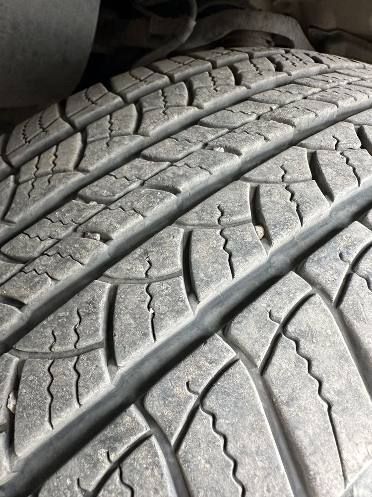 265/65/17 Michelin