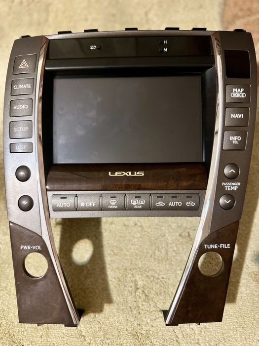 Штатная магнитола на Lexus ES 350