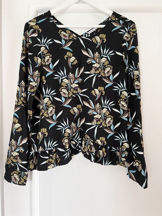 Bluza lejera cu flori