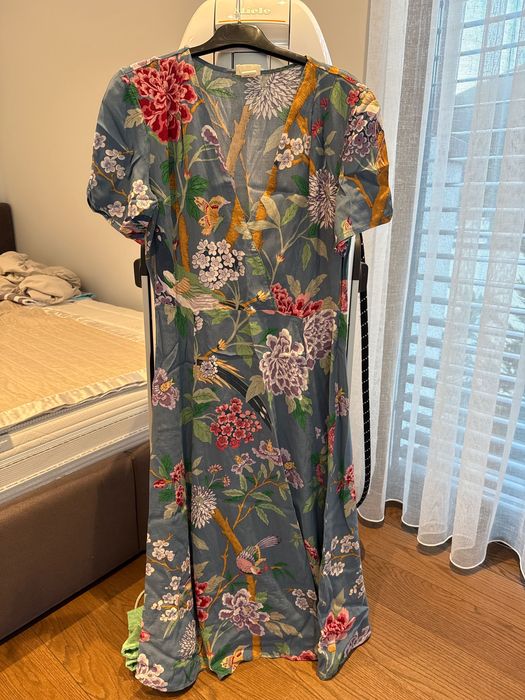 Нежна дълга рокля от колекцията на GP&J BAKER X HM