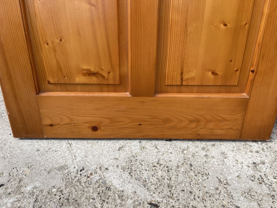 Uși interior lemn masiv cu toc, rame, geam sablat ~ mai multe buc.