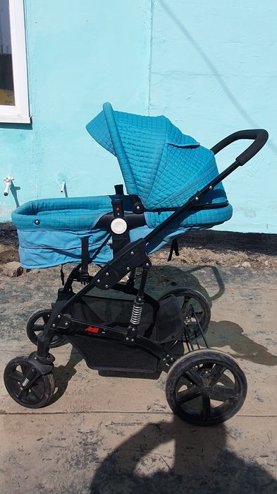 Детская коляска зима/лето