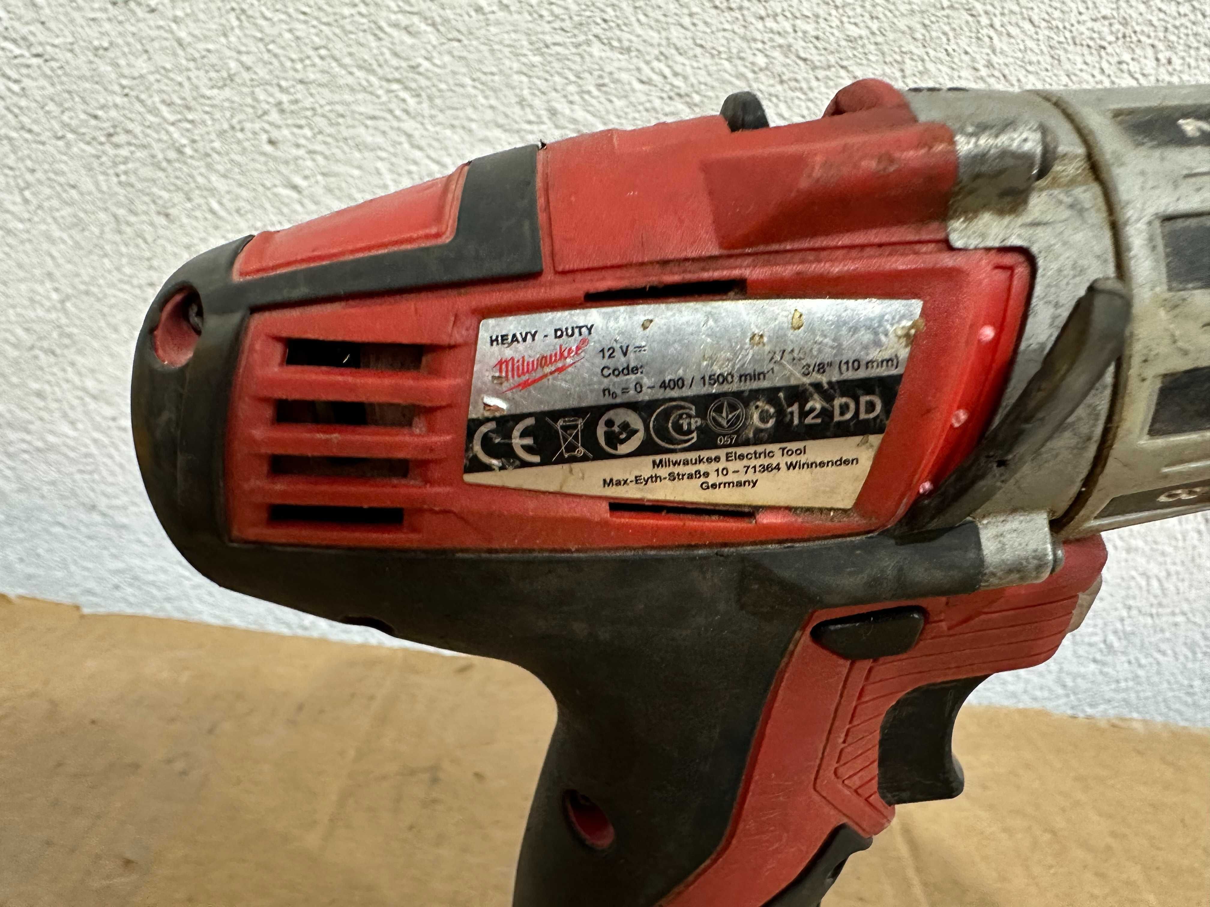 Винтоверт - Milwaukee 12 V