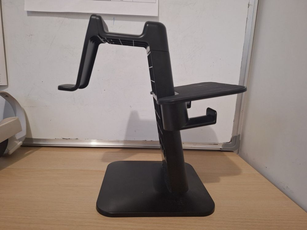 Oculus Quest 2 128gb + стойка/протектори