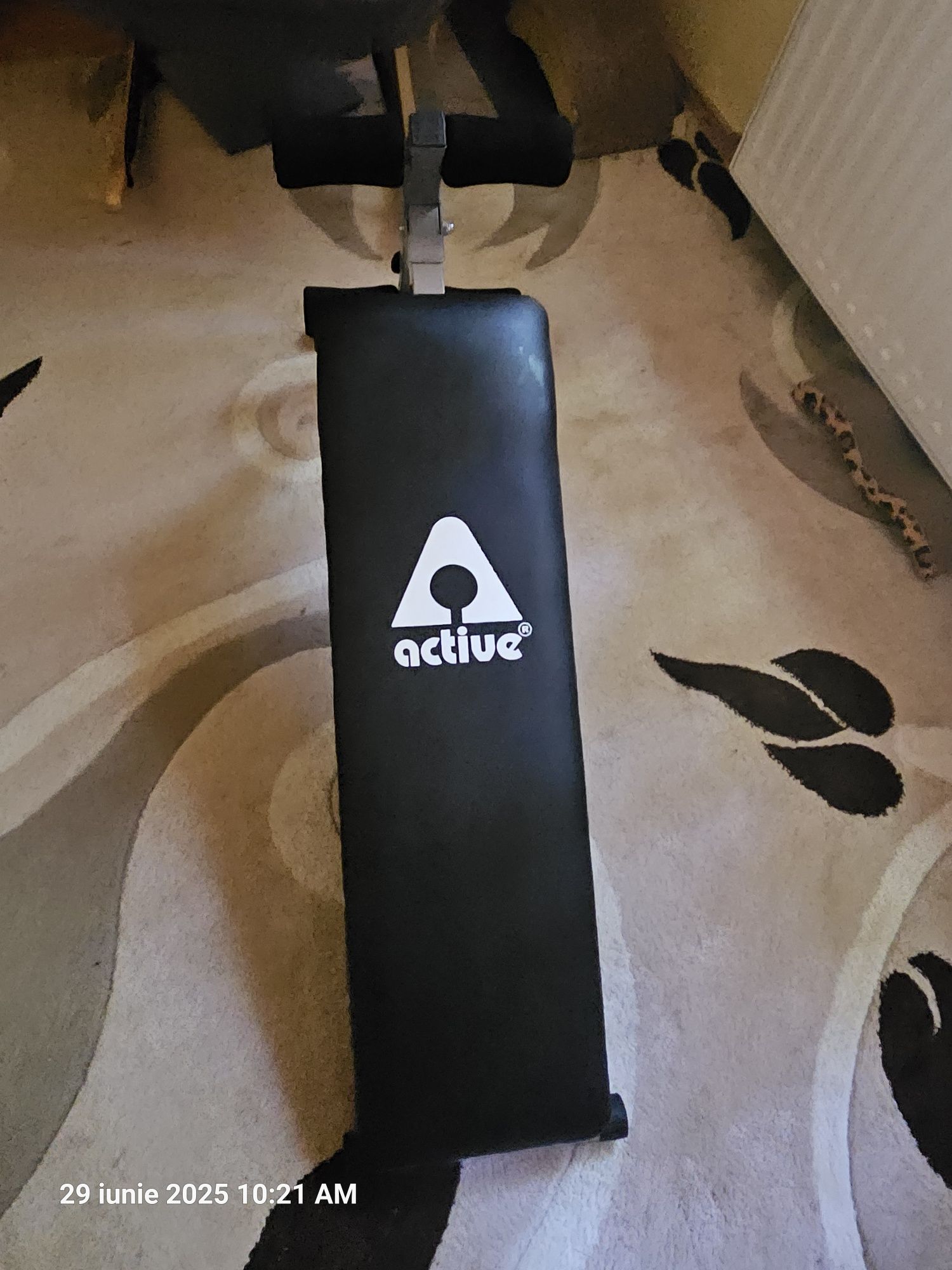Aparat de făcut abdomen