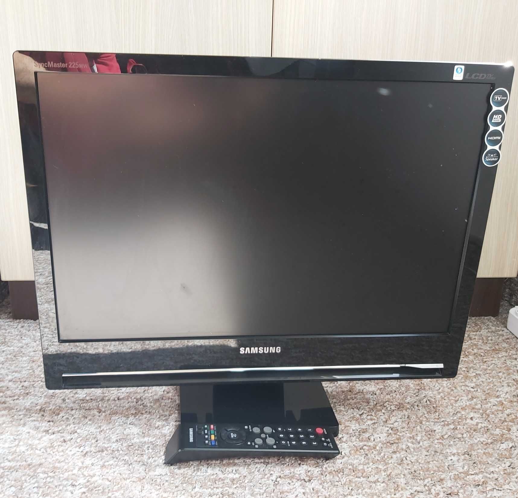 Monitor SAMSUNG cu TV-Tuner și boxe