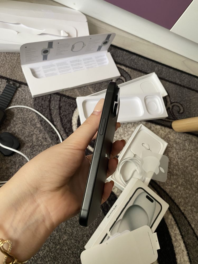 Iphone 15/ 128GB , 100% battery helath