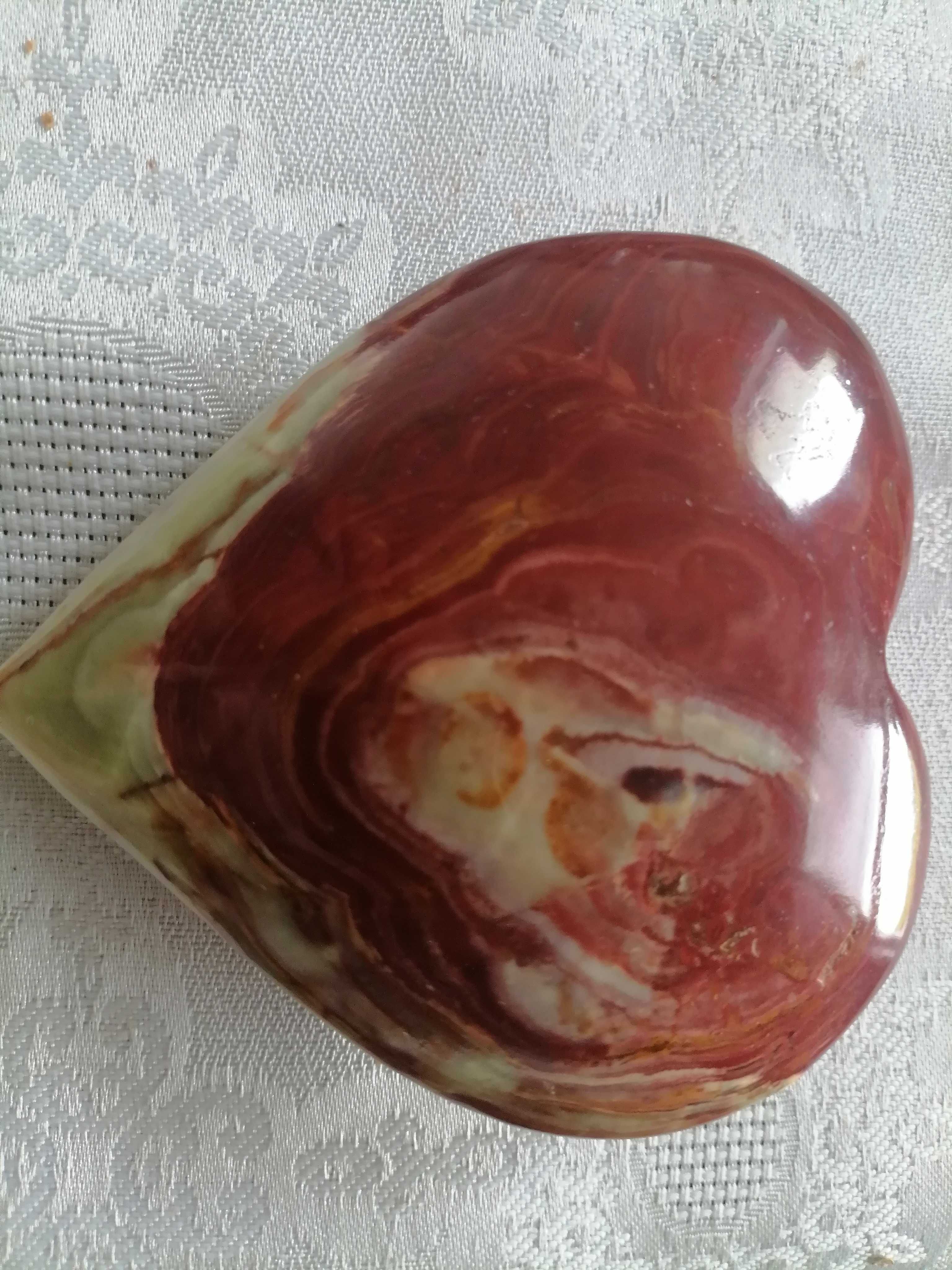 Vand  inima superba din onix natural sculptata manual