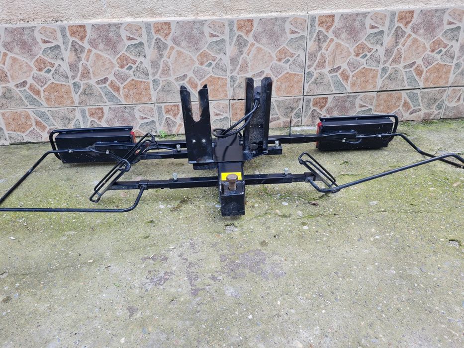 Продавам багажник за теглич за две колела