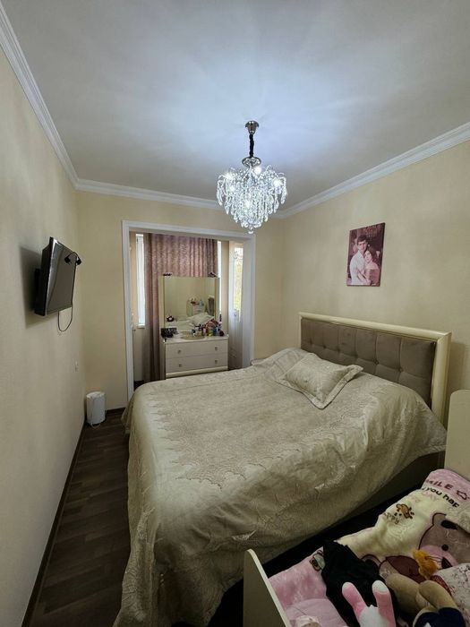 Продается квартира 3/3/4 Юнусабадский район 4 квартал ресторан  Биллюр