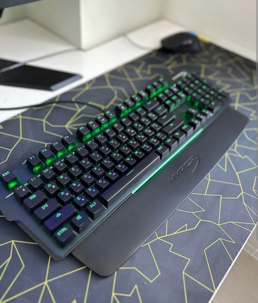 Механическая игровая клавиатура HyperX Alloy MKW100 с RGB подсветкой