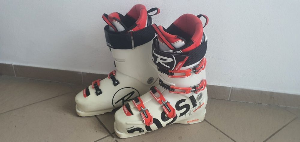 Vând Clăpari Rossignol Hero WorldCup, mărimea 43-43,5