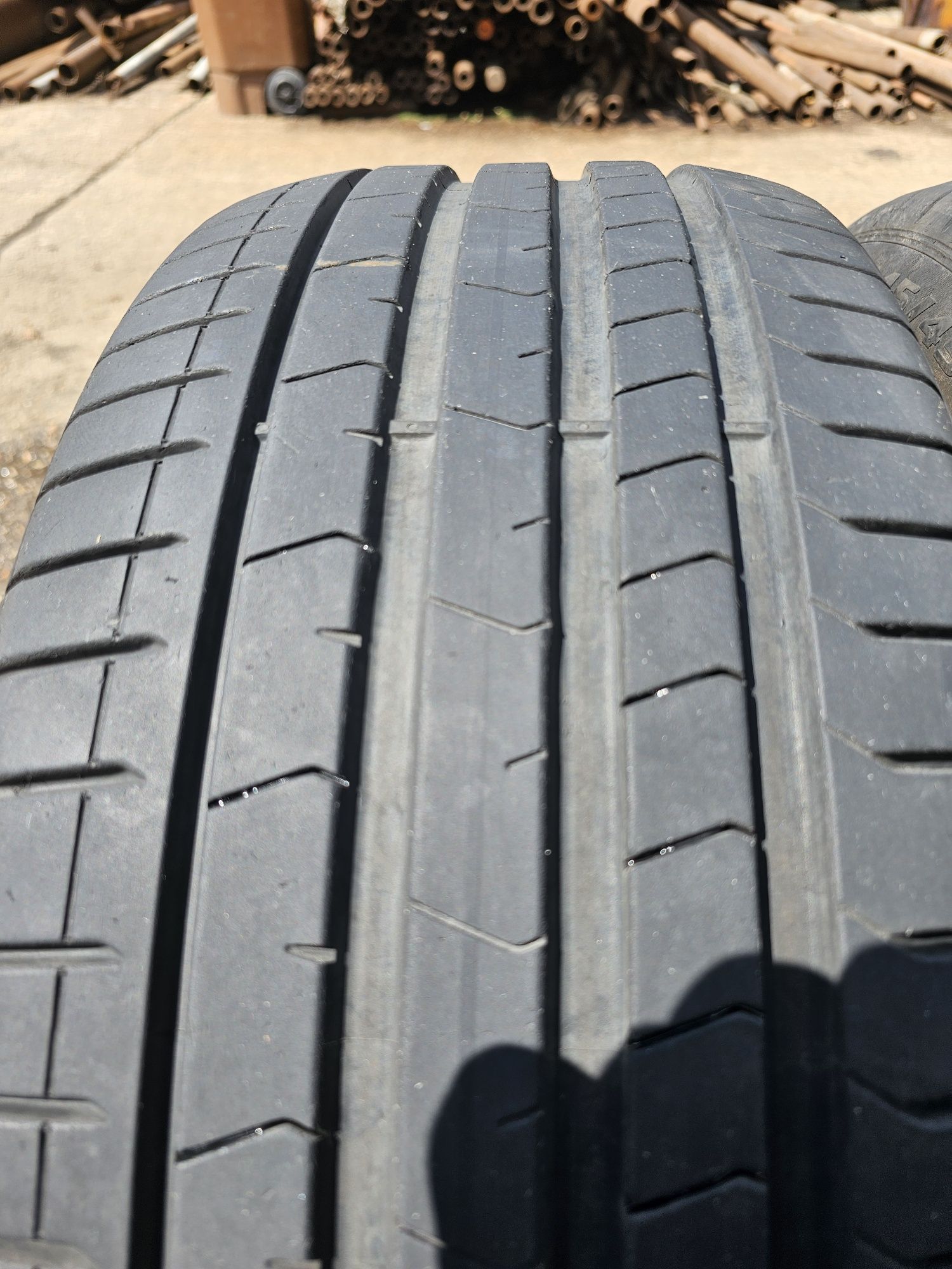 Anvelope Pirelli  245 45 19 vara runflat