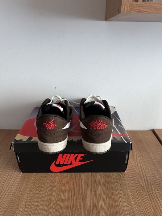 Jordan 1 Low Travis Scott