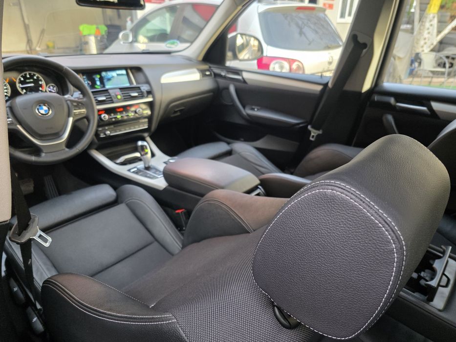 BMW X3 Sport line  2.0 D X-drive 2017 Hud Distronic Lane Pedestrian